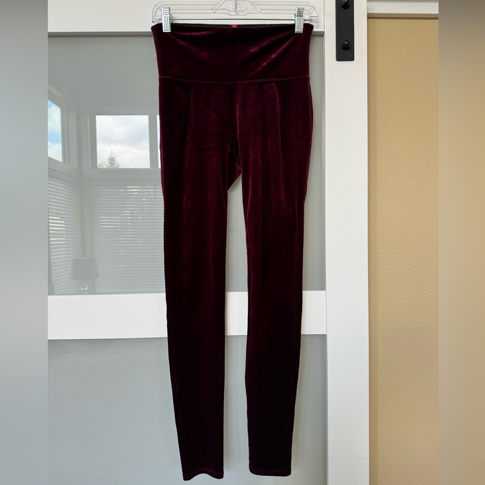NWOT Spanx Burgundy Leggings